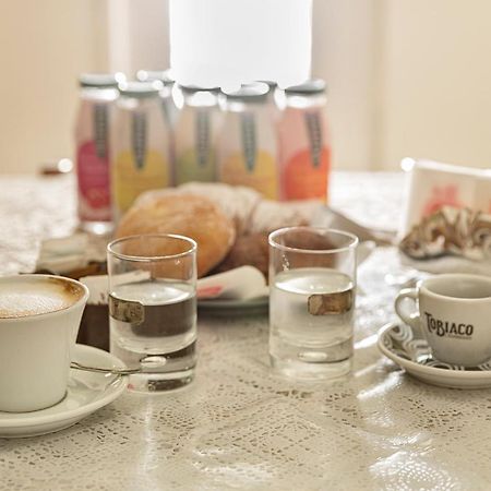 B&B Limited Edition Bari Buitenkant foto